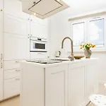 Lägenhet Sunny For 5 People By Renters Gdynia