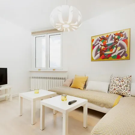 Sunny For 5 People By Renters Lägenhet